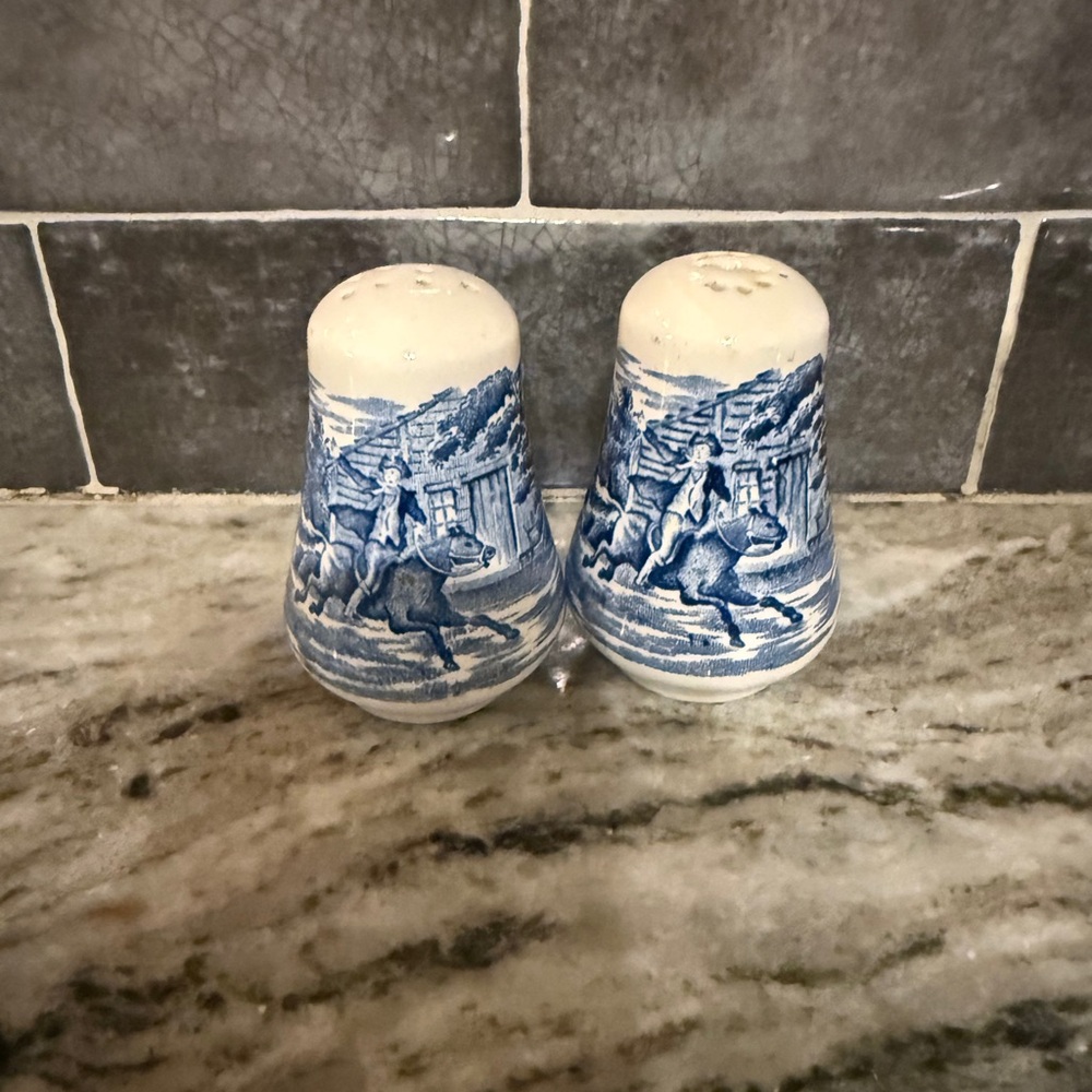 Liberty blue Blue and White Ceramic Salt and Pepper Shakers